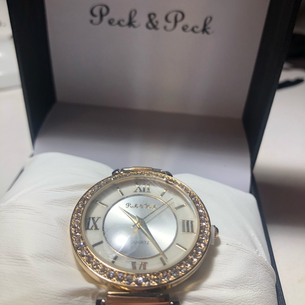 PECK & PECK GOLD STUDDED WATCH!!